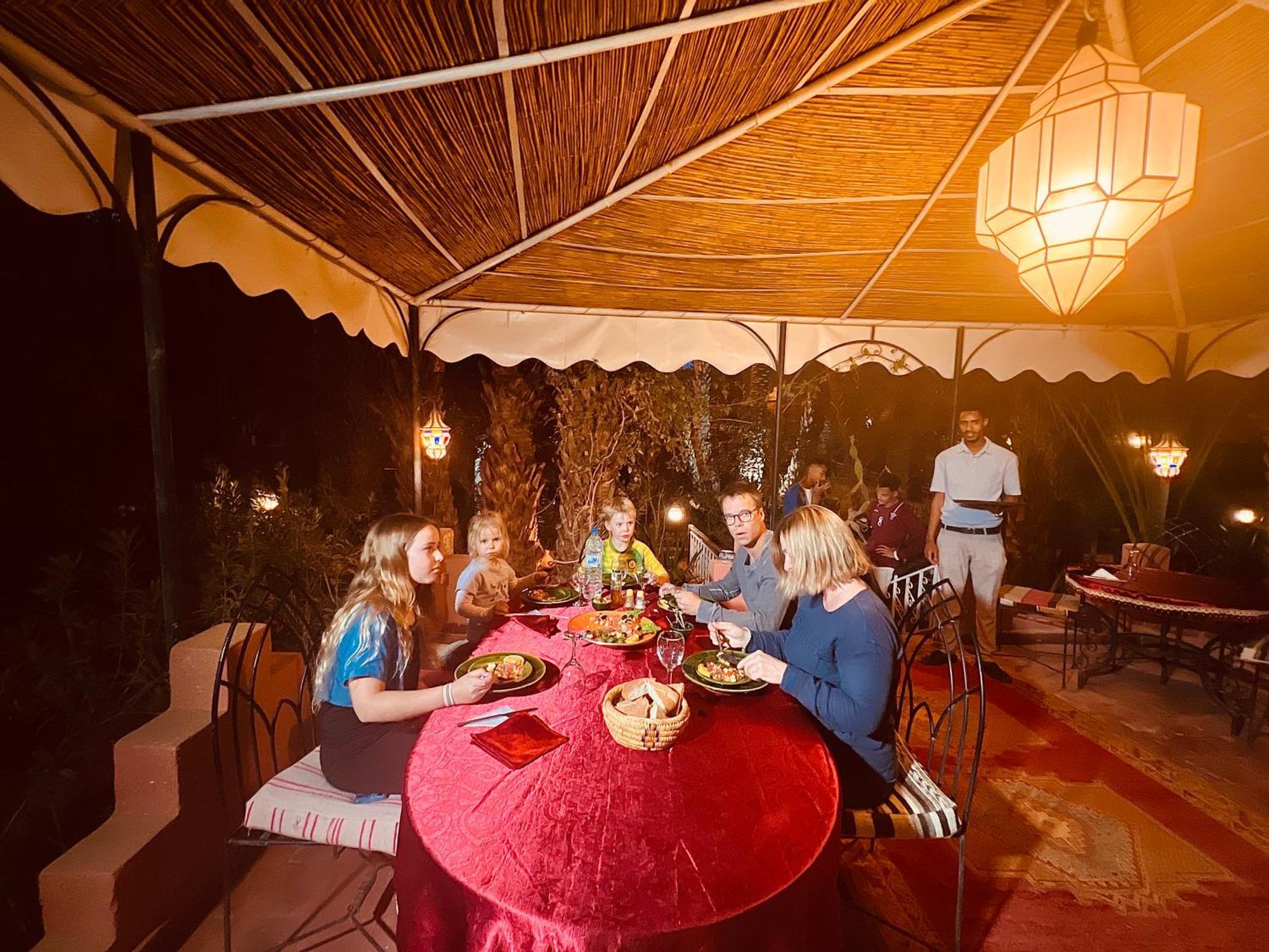 Riad Le Petit Jardin Zagora Exterior photo